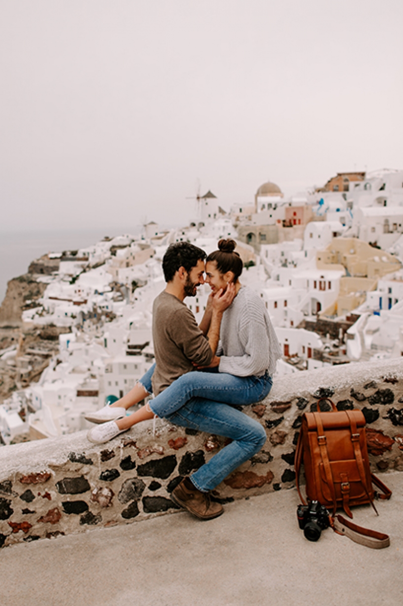 April Couple Photoshoot in Santorini