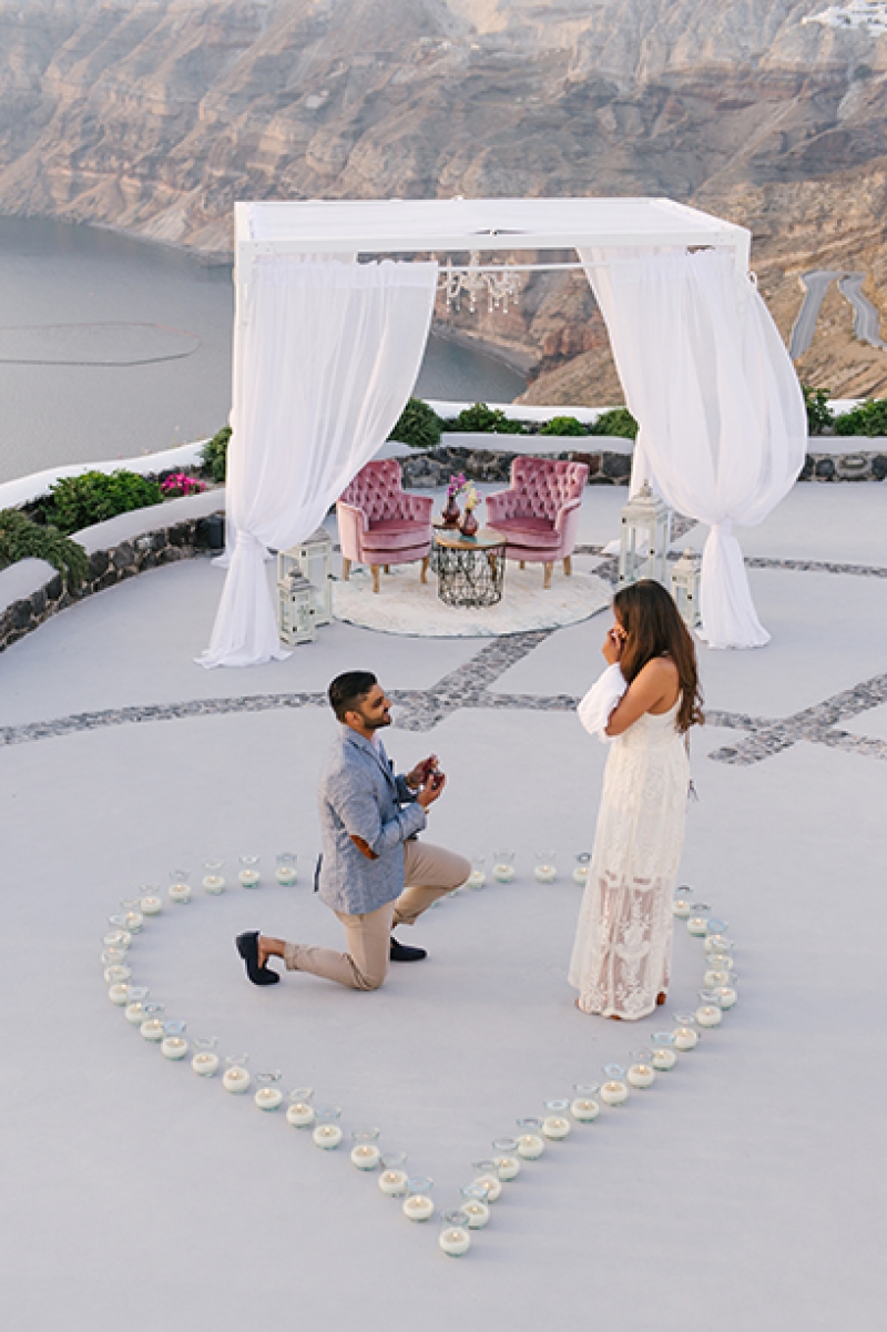 A magical wedding proposal in Venetsanos Winery!